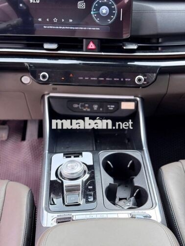 Kia Carnival Premium 2024 FORM 2025