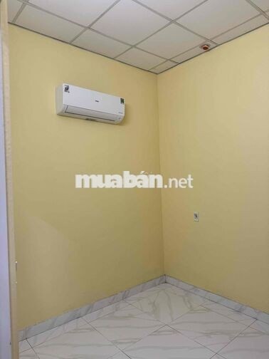 Cho thuê nhà nguyên căn chính chủ 108/143 Lâm Thị Hố DT 4x14 m,tổng DT