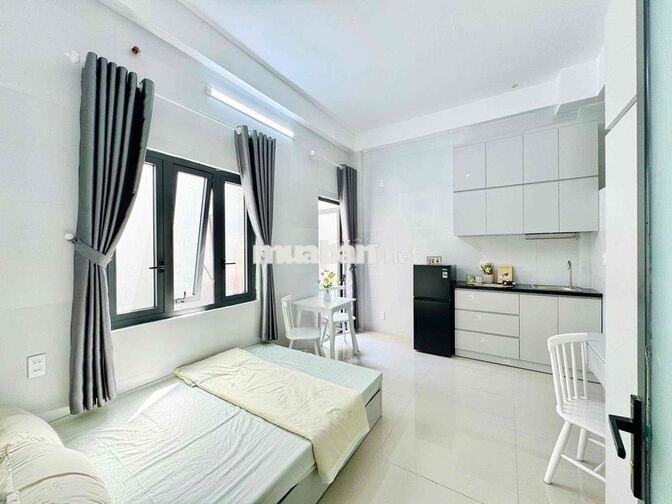 CHO THUÊ STUDIO FULL NỘI THẤT MỚI XÂY CÓ THANG MÁY GIÁP QUẬN 10 - VHU