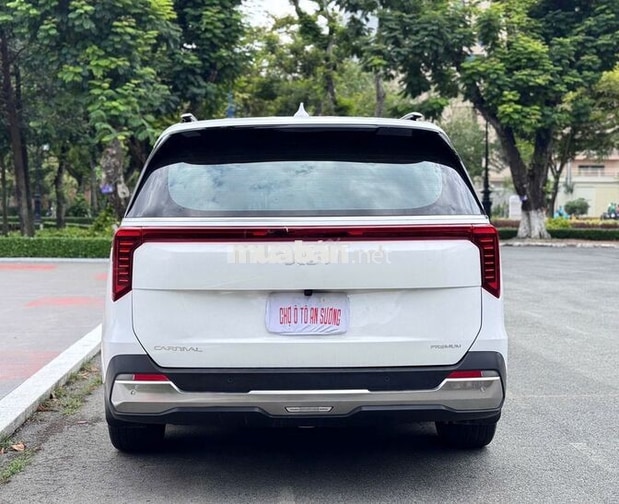 Kia Carnival Premium 2024 FORM 2025