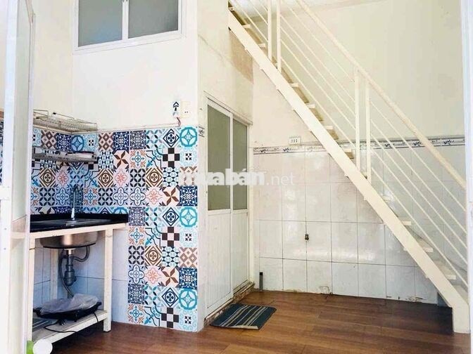 Cho thuê nhà nguyên căn, hẻm rộng, quận 7