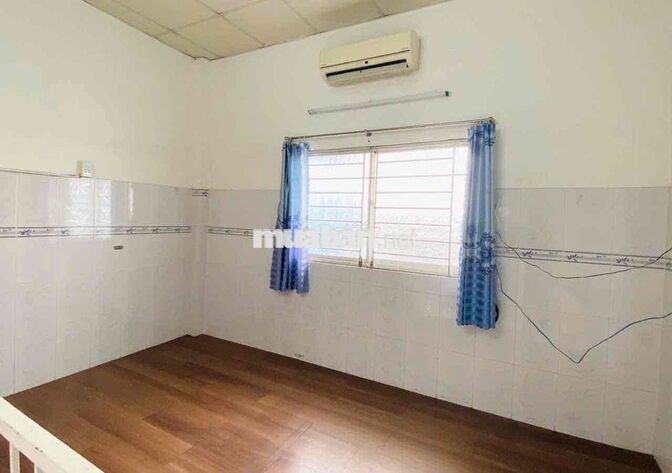 Cho thuê nhà nguyên căn, hẻm rộng, quận 7