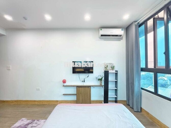 CHDV Full Đồ ngay Trần Duy Hưng, Ô Tô ĐỖ Cửa
