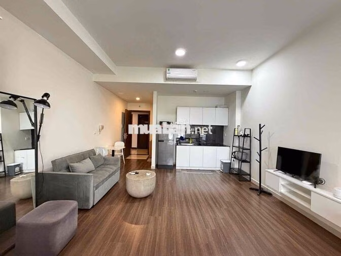 Căn studio trang bị đầy đủ nội thất ngay gần lotte mart Q7