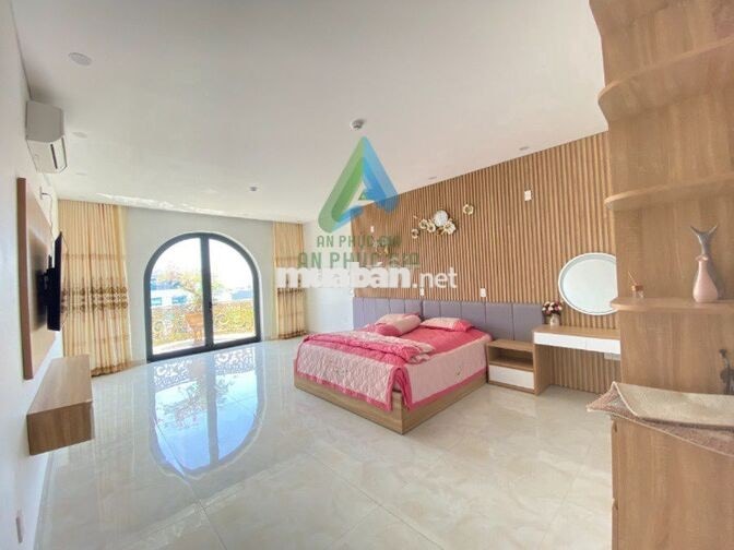 Cần cho thuê nhà 6 tầng đường Nguyễn Phước Lan, Hòa Xuân vị trí đẹp