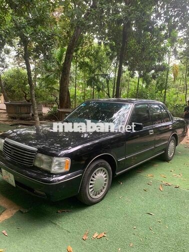 Toyota Crown 1994 Đen 5 chỗ