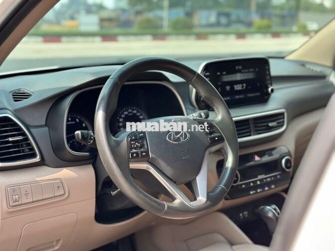 Hyundai Tucson 2021 bản AT tiêu chuẩn-80000km