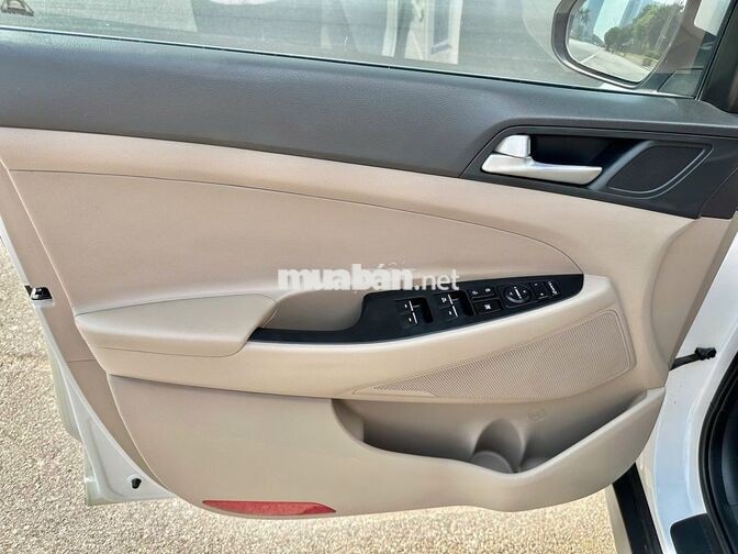 Hyundai Tucson 2021 bản AT tiêu chuẩn-80000km