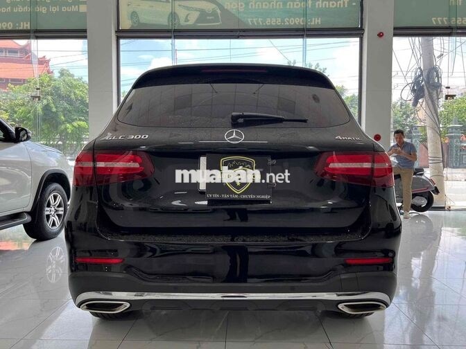 Mercedes GLC300 4MATIC 2016 Đen 67.000km