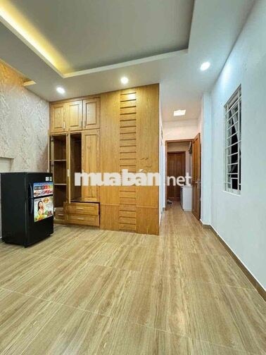 PHÒNG STUDIO BAN CÔNG ĐẸP GẦN 5 TRƯỜNG ĐẠI HỌC