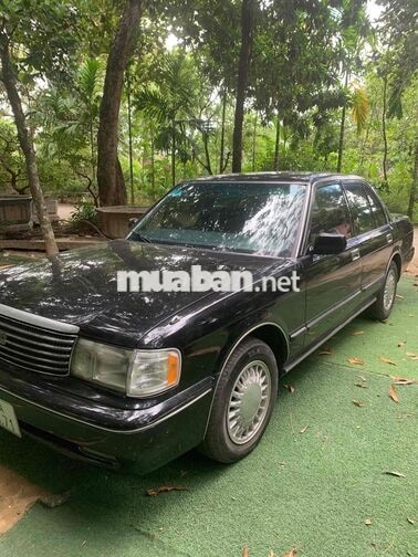 Toyota Crown 1994 Đen 5 chỗ