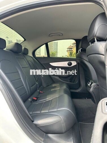 Mercedes-Benz C180 AMG 2021 Trắng 28.000 km