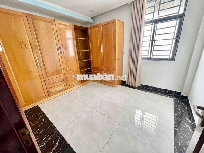 Nhà 1 Trệt 3 Lầu 4PN 4x16m Mặt Tiền Đường Số Phường Tân Phong Q.7