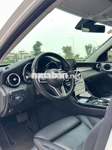 Mercedes-Benz C180 AMG 2021 Trắng 28.000 km
