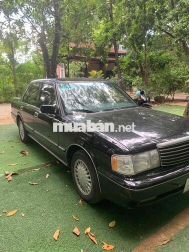 Toyota Crown 1994 Đen 5 chỗ