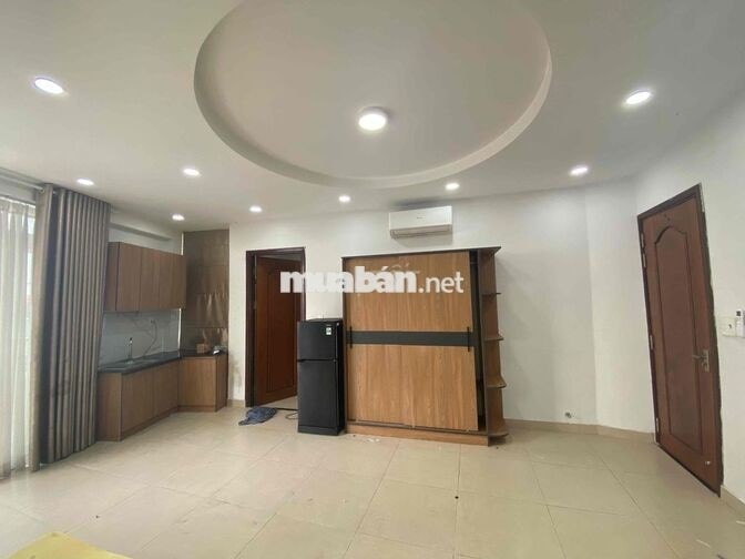 PHÒNG STUDIO BAN CÔNG SIÊU TO KHỔNG LỒ GẦN 5 TRƯỜNG ĐẠI HỌC