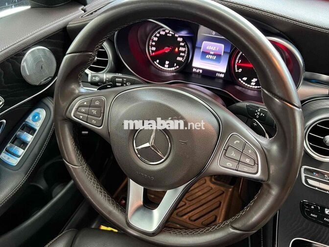 Mercedes GLC300 4MATIC 2016 Đen 67.000km