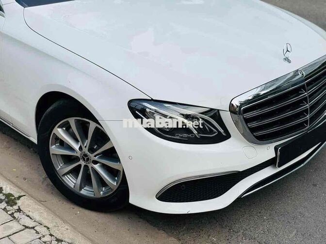 Mercedes E200 2019 Lướt 31.000km