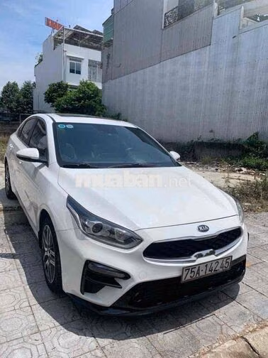 Kia Cerato 2018 Trắng Tự động Xăng