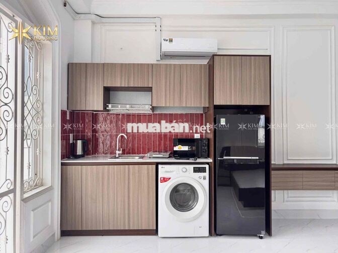 Cho Thuê Căn Hộ Ban Công mới 100%- Thang Máy-Full NT- Máy giặt riêng