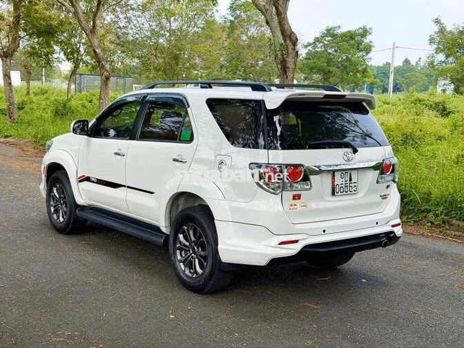 Toyota Fortuner TRD 2016 Trắng 116.000 km
