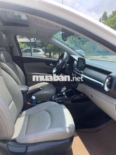 Kia Cerato 2018 Trắng Tự động Xăng