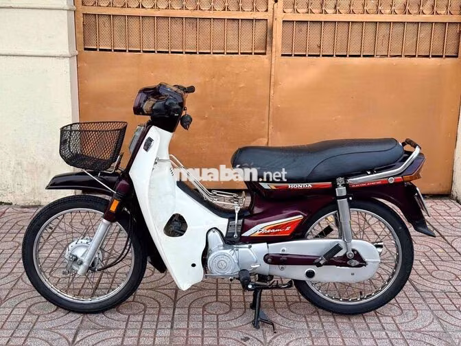 Honda Dream Thái Đỏ mận Xe số