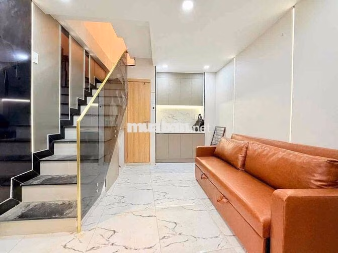 Cho Thuê Nhà Hẻm 120/ Trần Hưng Đạo Q1 Chỉ 15Triệu