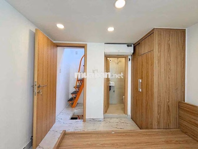 Cho Thuê Nhà Hẻm 120/ Trần Hưng Đạo Q1 Chỉ 15Triệu