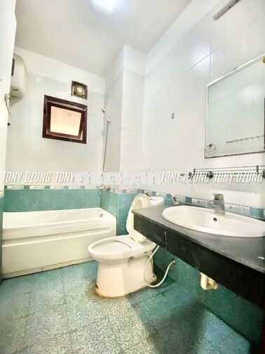 PHÒNG SẴN NỘI THẤT CB - CÓ MÁY LẠNH CỬA SỔ THOÁNG -GẦN DƯƠNG QUẢNG HÀM