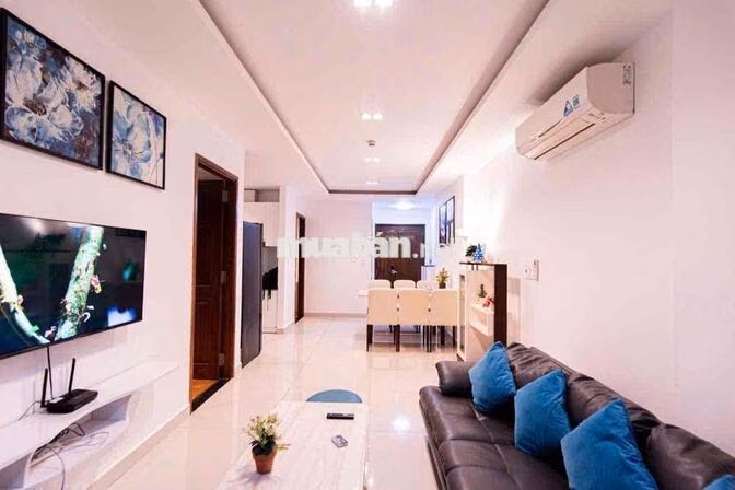 CHÍNH CHỦ BÁN CĂN SKY CENTER 75M2 2PN 2WC FULL 5850 THÔI Ạ!