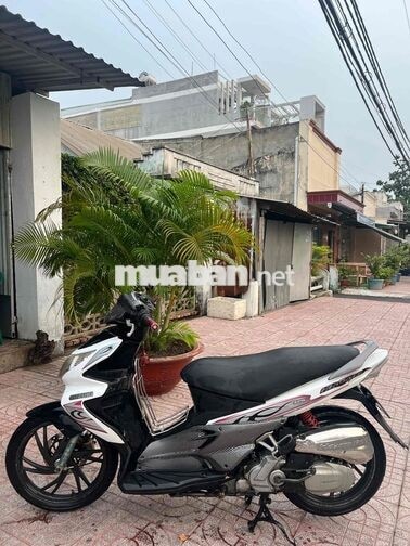 Suzuki Hayate Đen trắng Xe tay ga