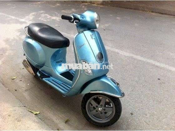 Piaggio Vespa FI Xanh