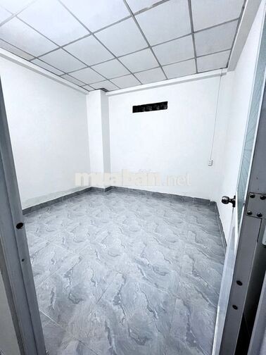 Cho thuê nhà hẻm xe hơi Linh Đông 3PN sân 100m2 làm kho giá tốt