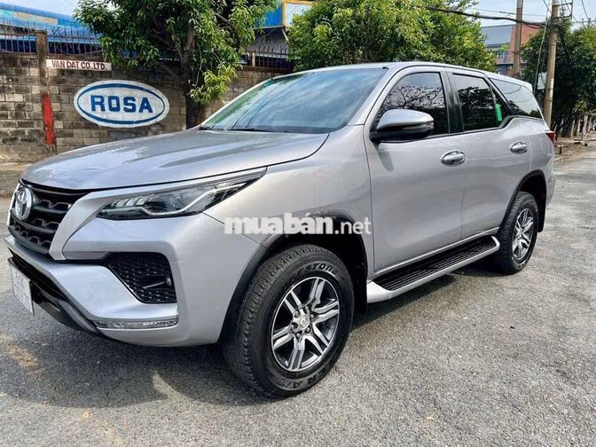 Toyota Fortuner 2022 Số sàn Dầu Bạc