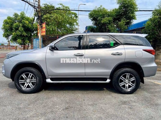 Toyota Fortuner 2022 Số sàn Dầu Bạc
