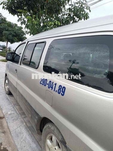 Hyundai Starex 2003 xe 6 chỗ