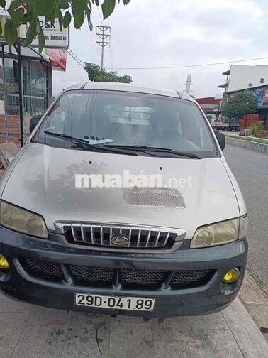Hyundai Starex 2003 xe 6 chỗ