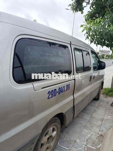 Hyundai Starex 2003 xe 6 chỗ