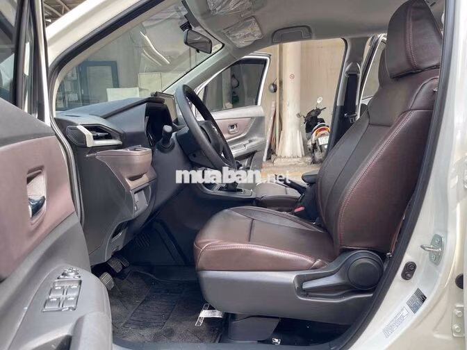 Toyota Avanza 2025 Số sàn Trắng 6.122 km
