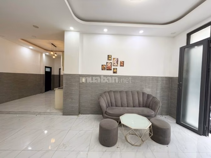 Hiếm trong tầm giá, 44m2 x 2 tầng , hẻm 3m sạch đẹp, sổ đẹp hoàn công 