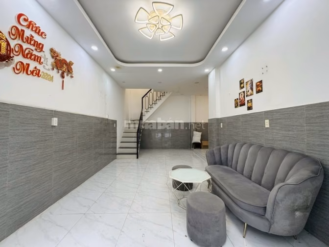 Hiếm trong tầm giá, 44m2 x 2 tầng , hẻm 3m sạch đẹp, sổ đẹp hoàn công 