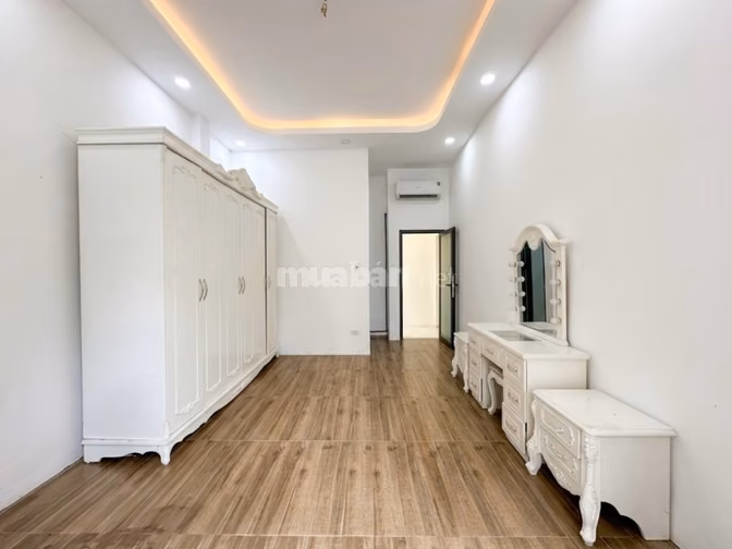 Hiếm trong tầm giá, 44m2 x 2 tầng , hẻm 3m sạch đẹp, sổ đẹp hoàn công 