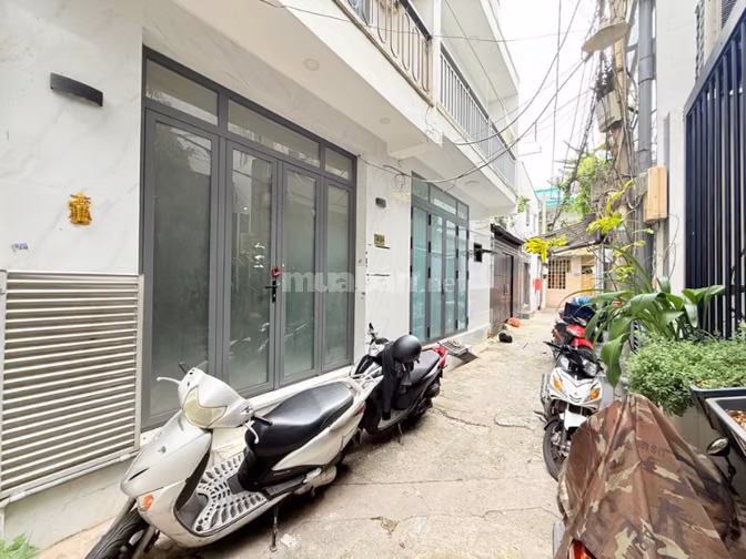 Hiếm trong tầm giá, 44m2 x 2 tầng , hẻm 3m sạch đẹp, sổ đẹp hoàn công 