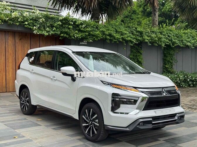 Xpander giảm 100 triệu - sẵn xe giá tốt giao ngay