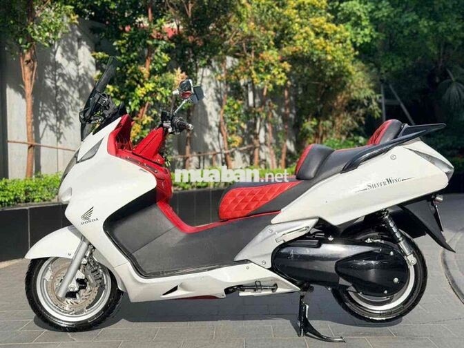 Honda Silver Wing 600cc Trắng, Đỏ