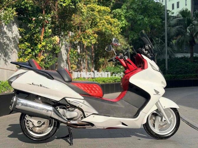 Honda Silver Wing 600cc Trắng, Đỏ