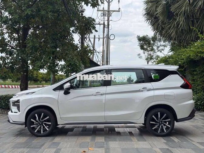 Xpander giảm 100 triệu - sẵn xe giá tốt giao ngay
