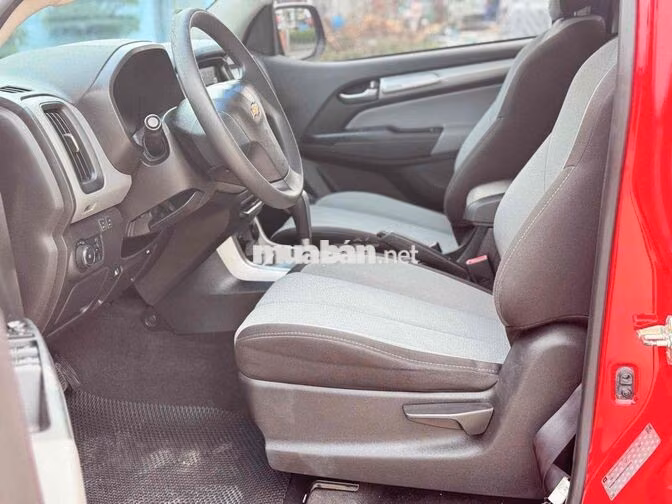 Bán Chevrolet Colorado 2018 AT xe đẹp không lỗi