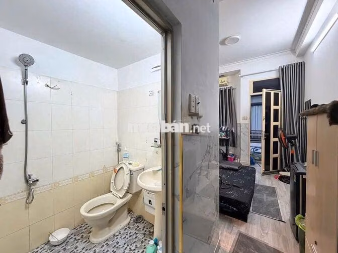 Nguyên căn Nguyễn Tiểu La Q10 - 3pn  chỉ 12tr 500 có sân thượng